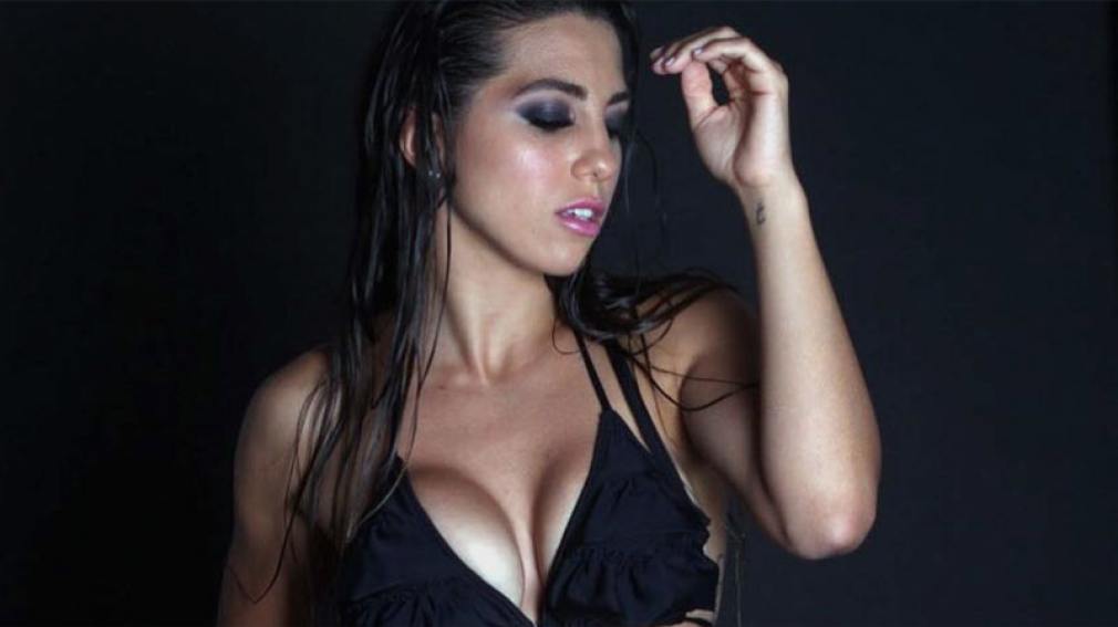 El blooper de Cinthia Fernández practicando una nueva disciplina de circo