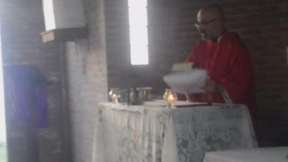 Tucumán: desvalijaron una capilla y se robaron hasta el altar