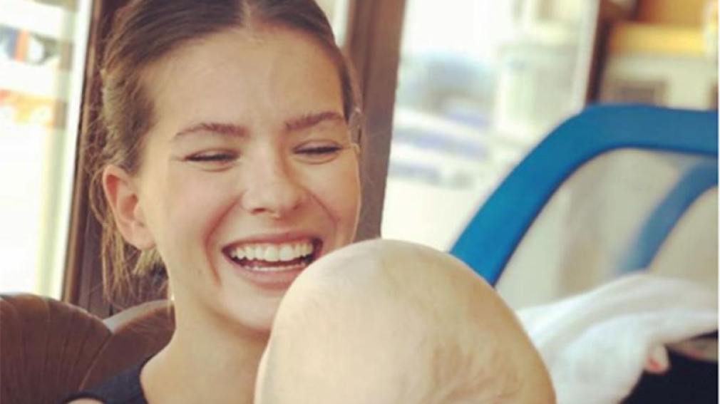 ¡Qué bella! La China Suárez mostró la cara de su hija Magnolia por primera vez