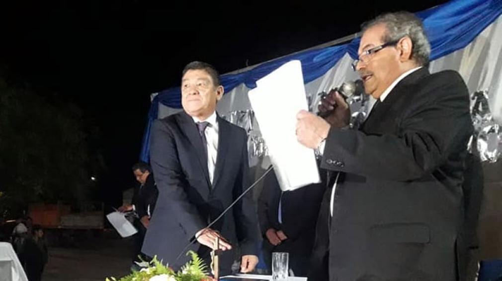 Luis 'Taco' González asumió la intendencia de Tintina y llamó a la 'unidad del pueblo'