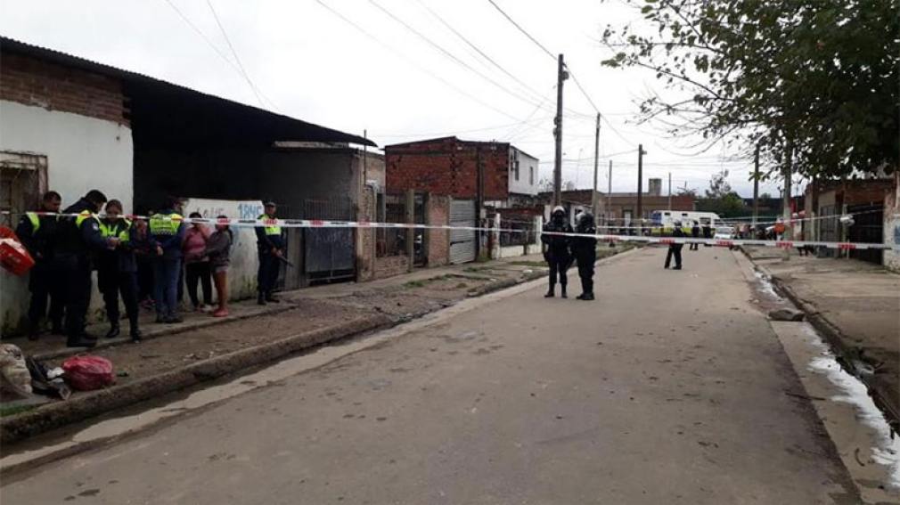 Un joven fue asesinado en la puerta de su casa en Tucumán