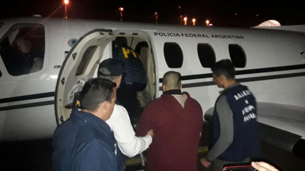 Doble crimen: Navarro Cádiz fue extraditado y hay un nuevo detenido