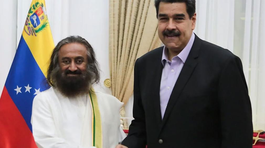 Maduro contrató a Ravi Shankar para mediar en el diálogo con la oposición