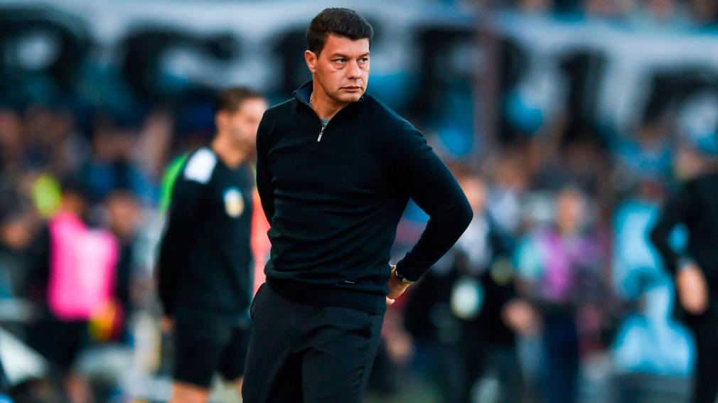 Battaglia opinó sobre el difícil momento de Boca: 'Es raro no tenerlo en las copas'