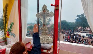 Mailín recibe a miles de fieles que renuevan su fe ante el Cristo Forastero