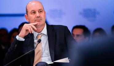 Sturzenegger lanzó duras críticas a los sindicatos por el paro del 10 de abril y prometió acelerar el ajuste
