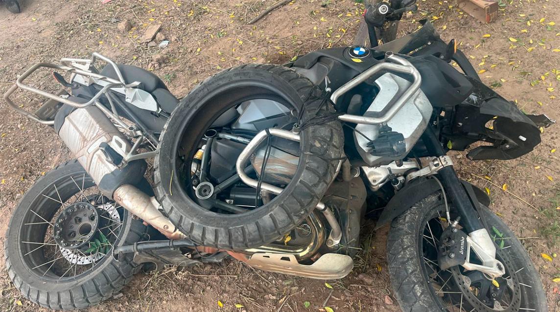 Motoqueros brasileños sufrieron violento derrape en Ruta 89